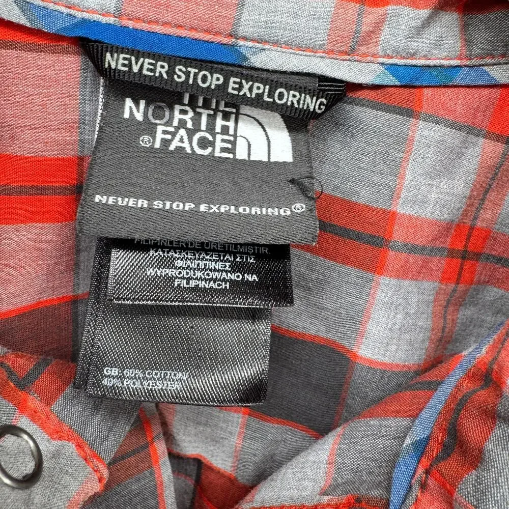The North Face Shirt Mens Small Gray Red Plaid Snap Up‎ Shorts Sleeve Gorpcore